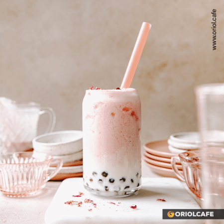 Strawberry boba tea